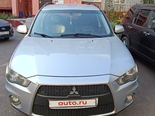 2010 Mitsubishi Outlander II Рестайлинг, серебристый, 1200000 рублей, вид 1