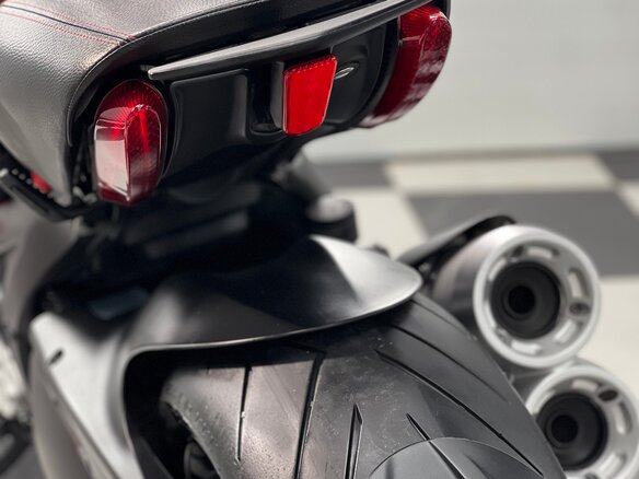2012 Ducati Diavel, серый, 1270000 рублей - вид 19