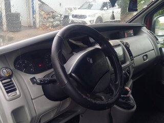 2008 Renault Trafic II Рестайлинг, красный, 1100000 рублей, вид 2