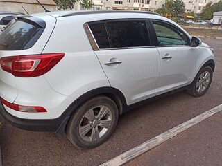 2013 Kia Sportage III, белый, 1350000 рублей, вид 3