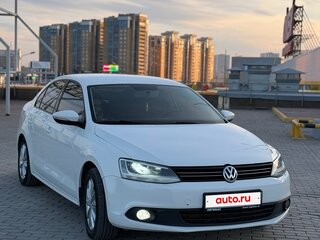 2013 Volkswagen Jetta VI, белый, 990000 рублей, вид 2