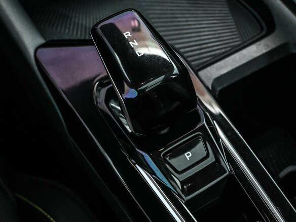2023 Geely Coolray I Рестайлинг, фиолетовый - вид 21