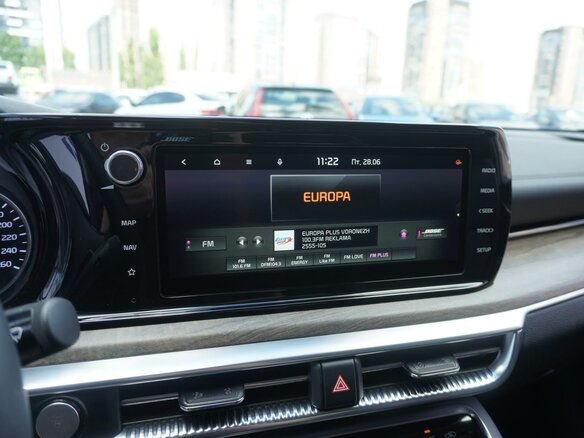 2022 Kia K5 III, синий, 3850000 рублей - вид 20