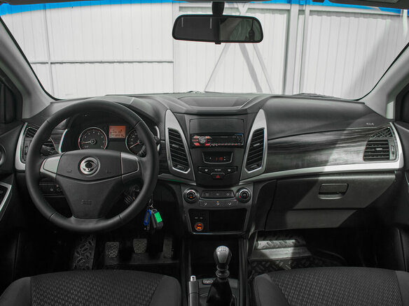2013 SsangYong Actyon II Рестайлинг, чёрный, 820000 рублей - вид 10
