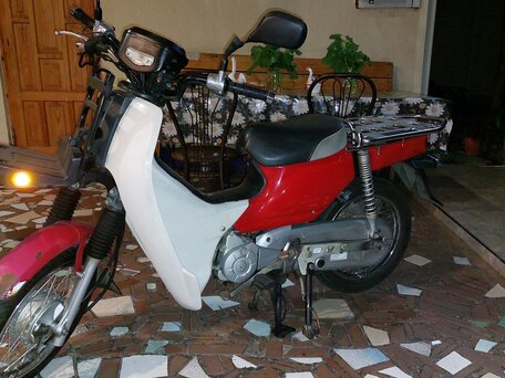 2011 Honda Super Cub, красный, 165000 рублей, вид 3
