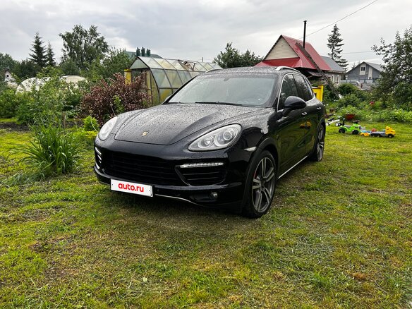 2011 Porsche Cayenne Turbo II (958), чёрный, 2800000 рублей