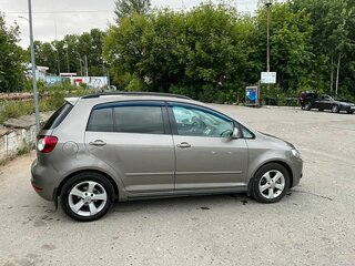 2011 Volkswagen Golf Plus II, серый, 850000 рублей, вид 2