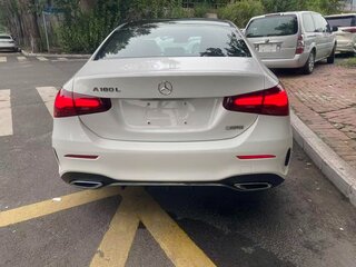 2023 Mercedes-Benz A-Класс 180 Long IV (W177) Рестайлинг, белый, 2180000 рублей, вид 3