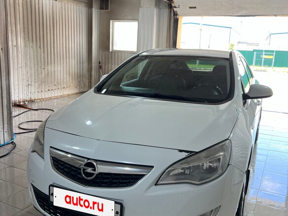 2012 Opel Astra J, белый, 490000 рублей