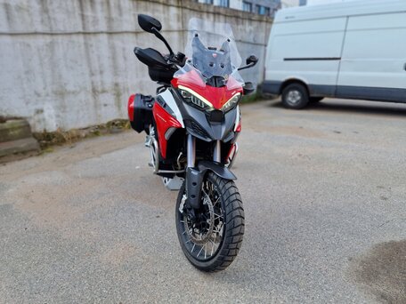 2021 Ducati Multistrada V4, красный, 1990000 рублей, вид 2
