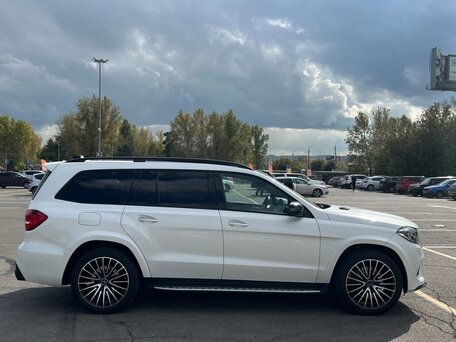 2017 Mercedes-Benz GLS 400 I (X166), белый, 4285000 рублей, вид 4
