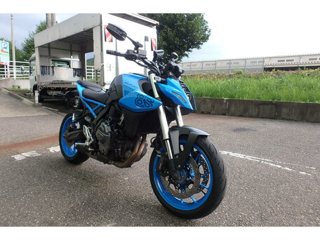 2023 Suzuki GSX-8S, голубой, 779000 рублей, вид 3