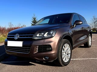 2010 Volkswagen Touareg II, коричневый, 1770000 рублей, вид 1