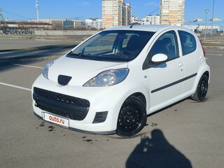 2010 Peugeot 107 I Рестайлинг, белый, 525000 рублей, вид 1