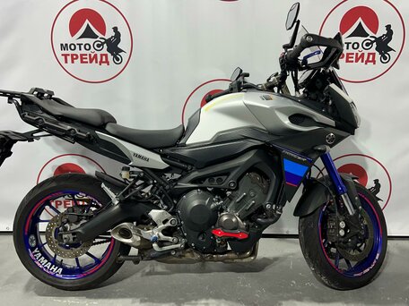 2015 Yamaha MT-09 Tracer (FJ-09), серебристый, 700000 рублей, вид 1