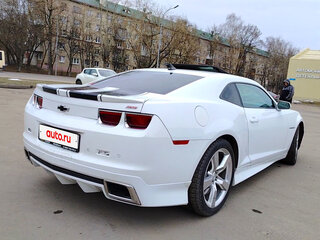 2010 Chevrolet Camaro V, белый, 2500000 рублей, вид 4