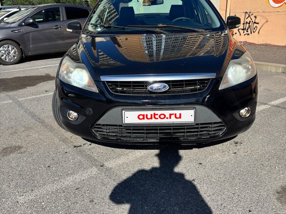 2010 Ford Focus II Рестайлинг, чёрный, 400000 рублей - вид 1