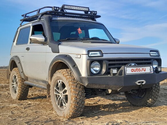 2016 Lada (ВАЗ) 2121 (4x4) I Рестайлинг, серебристый