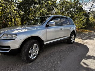 2004 Volkswagen Touareg I, серебристый, 800000 рублей, вид 1