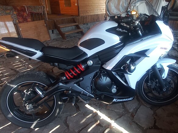 2013 Kawasaki ER-6F (Ninja 650R), белый, 630000 рублей - вид 6