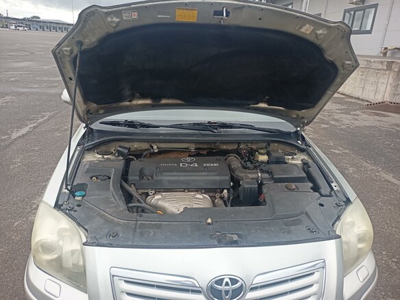 2006 Toyota Avensis II Рестайлинг, серебристый, 920000 рублей - вид 5