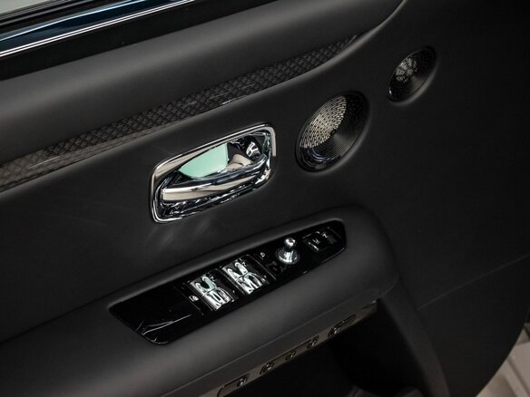 2025 Rolls-Royce Ghost Black Badge II Рестайлинг (Series II), серый, 47294000 рублей - вид 22