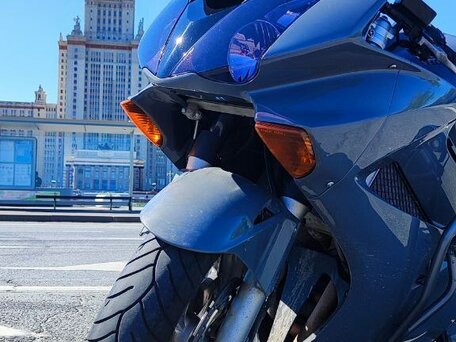 2005 Honda VFR 800, серый, 435000 рублей, вид 3