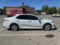 2019 Toyota Camry VIII (XV70), белый, 3900000 рублей - вид 2