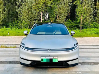 2026 Changan Qiyuan A06 28.39 kWh, серебристый, 2300010 рублей, вид 2