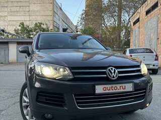 2010 Volkswagen Touareg II, серый, 2450000 рублей, вид 1