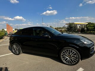 2019 Porsche Cayenne Coupé III, чёрный, 11500000 рублей, вид 4