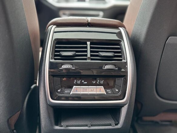 2019 BMW X7 30d I (G07), белый - вид 14