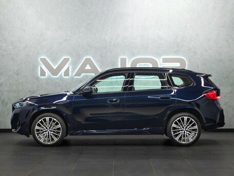 2025 BMW X1 Long 25Li xDrive III (U11/U12), чёрный, 6000000 рублей, вид 3
