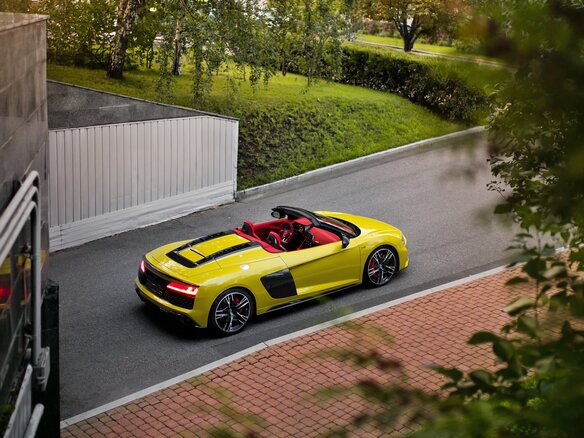 2019 Audi R8 V10 performance II (4S) Рестайлинг, жёлтый, 21500000 рублей - вид 2