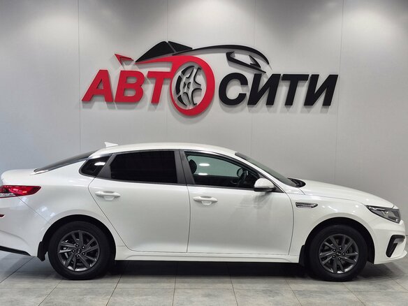 2018 Kia Optima IV Рестайлинг, белый, 1355000 рублей - вид 8