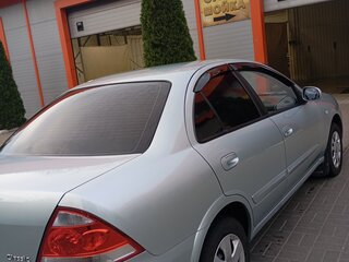 2006 Nissan Almera Classic I, серебристый, 750000 рублей, вид 3