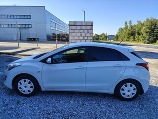 2013 Hyundai i30 II, белый, 770000 рублей, вид 2