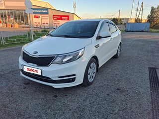 2016 Kia Rio III Рестайлинг, белый, 890000 рублей, вид 1
