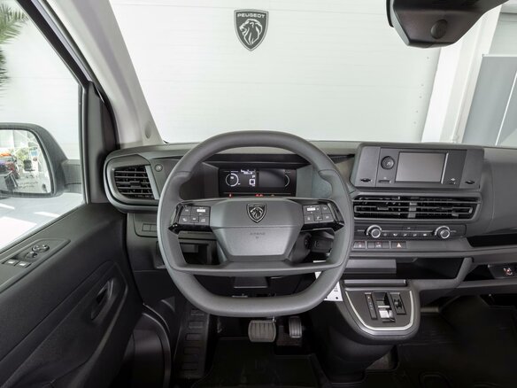 2025 Peugeot Expert III Рестайлинг, белый, 5099000 рублей - вид 13