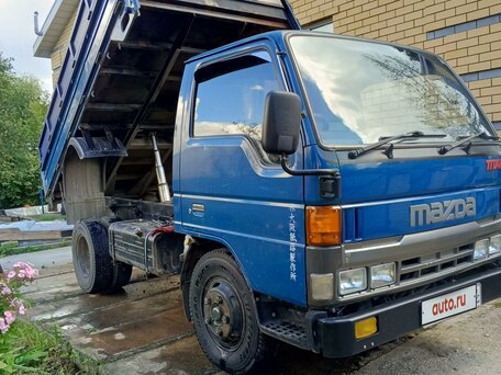 1995 Mazda Titan, синий, 1950000 рублей, вид 3