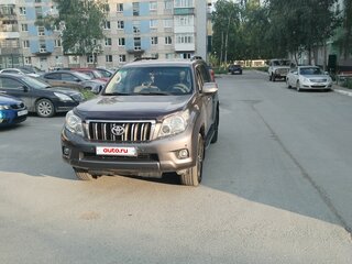 2013 Toyota Land Cruiser Prado 150 Series, серый, 3500000 рублей, вид 1