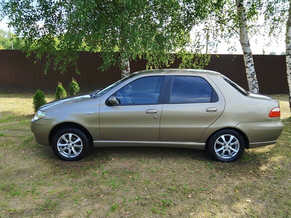 2009 Fiat Albea I Рестайлинг, коричневый, 499000 рублей - вид 1