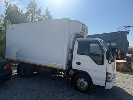 2006 Isuzu Elf (N-series), белый, 1990000 рублей, вид 3