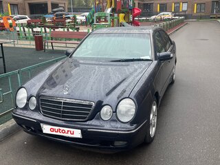 2001 Mercedes-Benz E-Класс 240 II (W210, S210) Рестайлинг, синий, 599999 рублей, вид 4