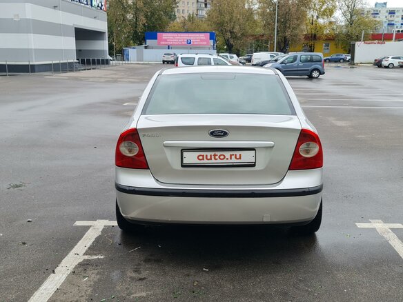 2005 Ford Focus II, серебристый - вид 2