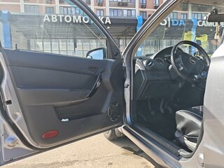 2011 Chevrolet Aveo I Рестайлинг, серый, 550000 рублей, вид 4