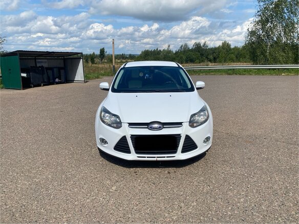 2012 Ford Focus III, белый, 750000 рублей - вид 1