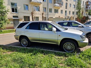 2000 Toyota Harrier I (XU10) Рестайлинг, белый, 950000 рублей, вид 2