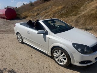 2006 Opel Astra H, белый, 850000 рублей, вид 2