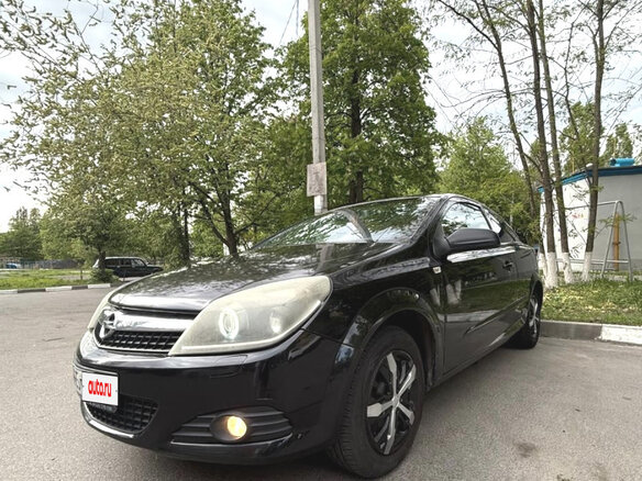 2008 Opel Astra GTC H Рестайлинг, чёрный, 610000 рублей - вид 1
